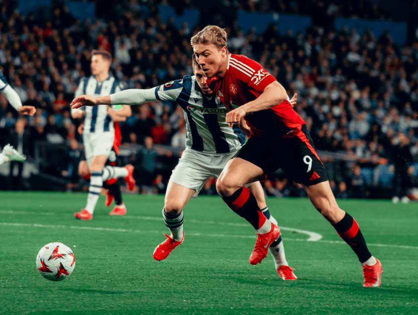 九游体育官网-包含转折点皇家社会队长鼓劲，英超冲刺阶段攻防权衡，态度坚定，赛季目标并未改变的词条